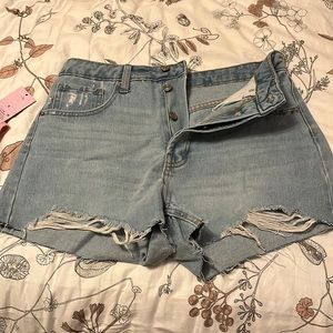 High waisted light wash shorts